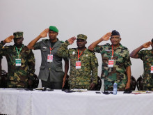 Западноафрикански генерали се събират, за да финализират възможна военна интервенция в Нигер