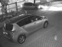 Млад шофьор се вряза в ограда в Пловдив и избяга