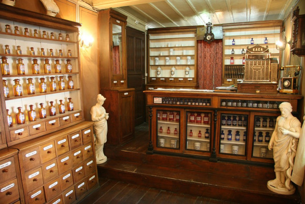TD Единствената музейна аптека у нас се намира в Пловдив а