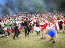 Започна фестивалът на носията в Жеравна