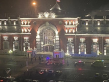 Заради атаки с дронове: В Курск е избухнал пожар, летищата в Москва са затворени