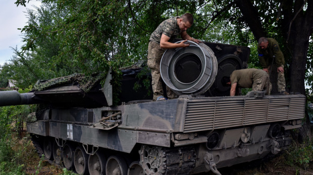 Ръководителят нa Rheinmetall: Западът няма да плаща вечно сметките на Украйна