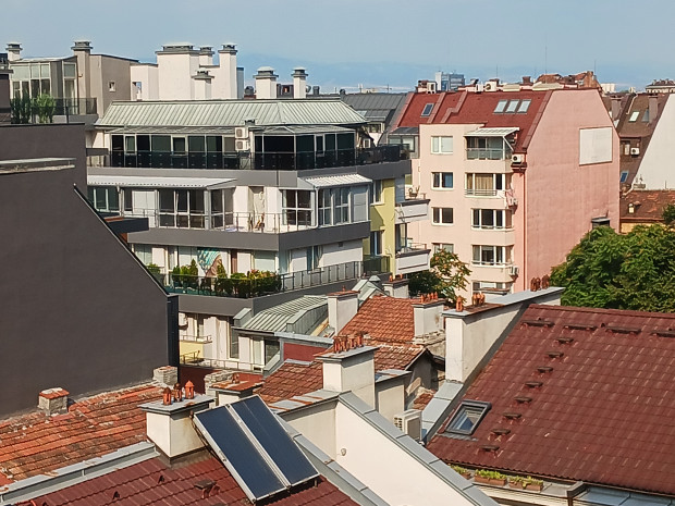 Наемането на подходящо жилище в София може да се окаже