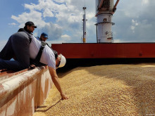 Украйна е близко до сделка с Lloyd’s за застраховане на зърновозите в Черно море