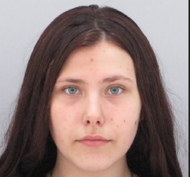 Столичната полиция издирва 18 годишно момиче По данни на близките Ивелина Мирославова