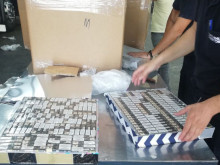 Контрабандни цигари, опаковани като подаръци, задържаха на "Капитан Андреево"