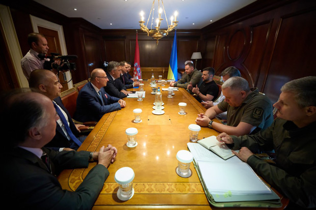 Украинският президент Володимир Зеленски се срещна с лидерите на Хърватия
