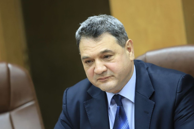 Министърът на вътрешните работи Калин Стоянов трябва да внесе за