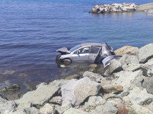 Самоубил се е мъжът, който се хвърли с колата си в морето край Лозенец