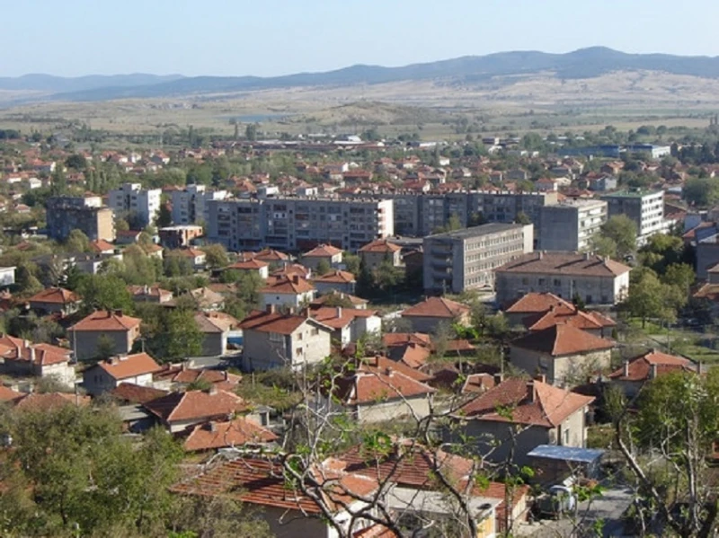 В петък НАП ще затвори по-рано
