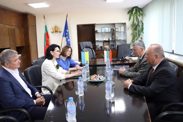 TD Посланикът на Украйна в София Н Пр Олеся Илашчук посети