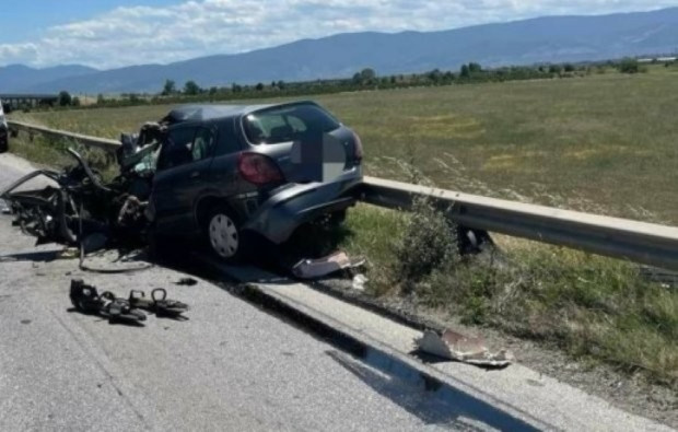 Млад шофьор загина в катастрофа на пътя Карнобат  - Айтос,