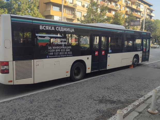 TD Автобус на градския транспорт е аварирал на бул Св Св