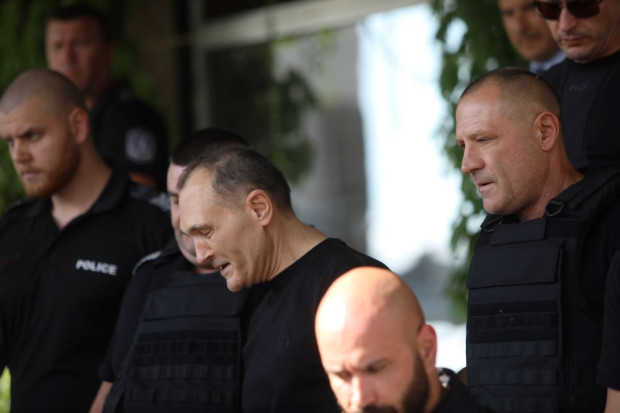 Прокуратурата поиска от съда задържане под стража на Васил Божков