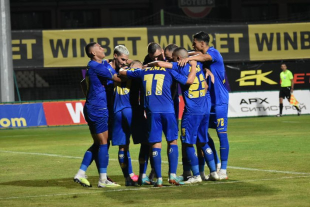 Крумовград с трета поредна победа в Първа лига