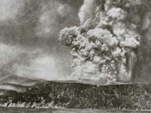 На този ден в историята: Вулканът Каракатау изригва