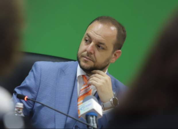 Сандов: Ако продължим да държим главата си във въглищните слоеве, се обричаме да се превърнем в нетни вносители на електрическа енергия