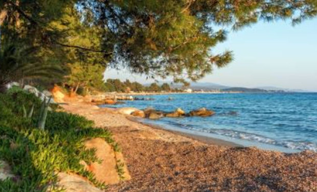 Временна забрана за къпане на плаж на Никити в община