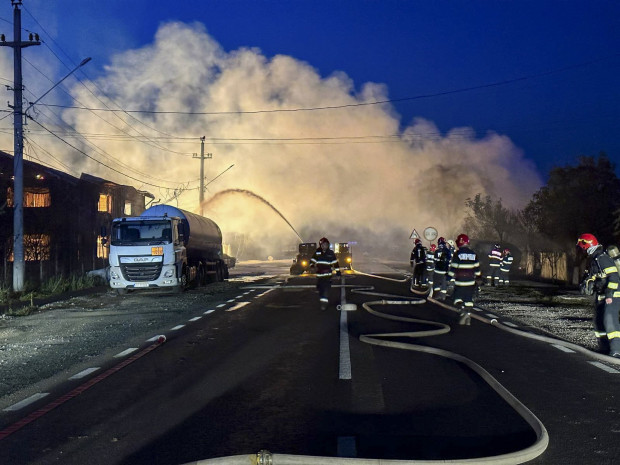 40 часа след трагедията в румънското село Креведия все още