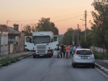 Бащата, вуйчото и дядото на блъснатото в Прилеп дете остават в ареста, очакват се обвинения