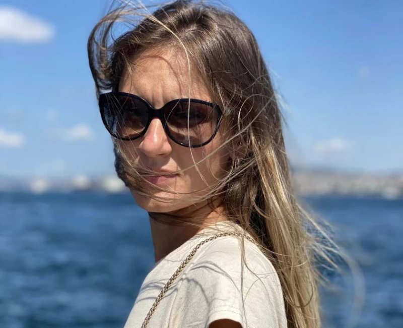 Българка изчезна безследно в Истанбул заедно с двете си деца
