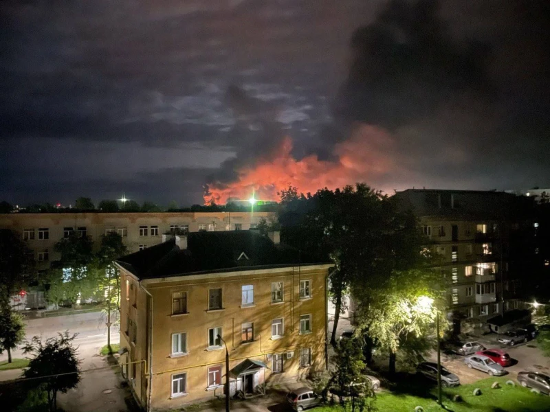 Sky News: Украйна нанесе най-голямата си атака с дронове в Русия от началото на войната