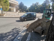 В рамките на деня са затворени части от улици около Математическата гимназия в Казанлък