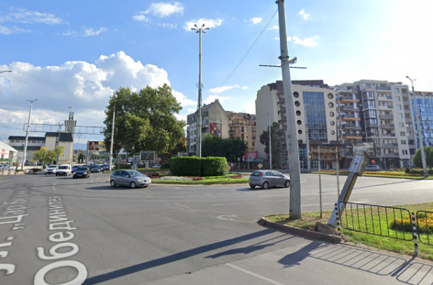 TD Кръговото кръстовище на булевардите България и Цар Борис III