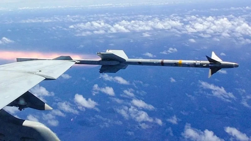 Ракети срещу Shahed: Как ВСУ могат да използват AIM-9