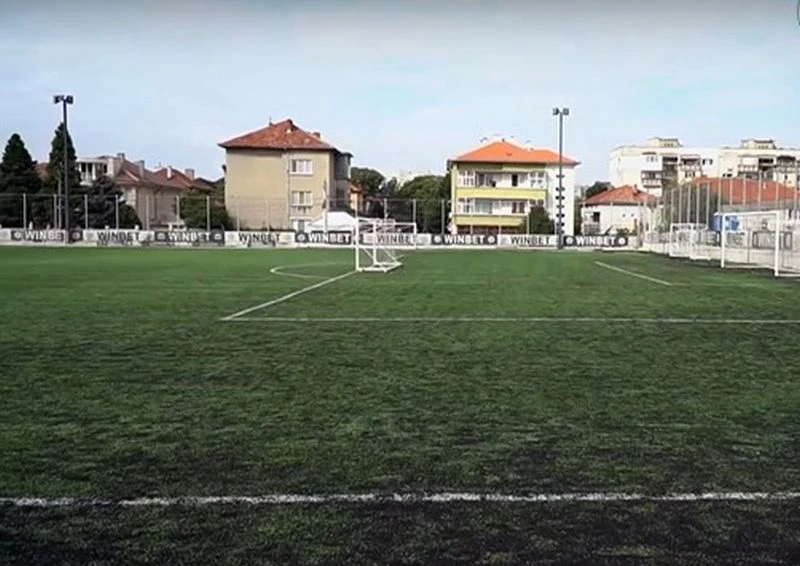 Все още има опасност за живота на второто ударено от мълния дете в Русе