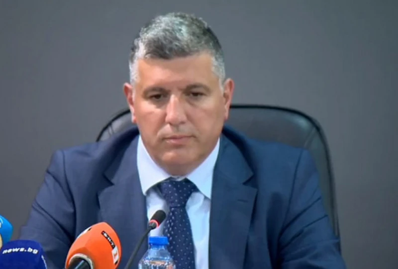МРРБ: Организираната атака срещу министър Цеков няма да повлияе на честното провеждане на обществените поръчки