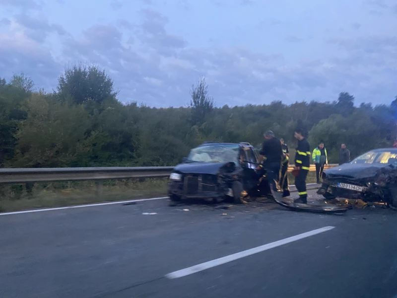 Катастрофа затруднява движението по път София-Ловеч