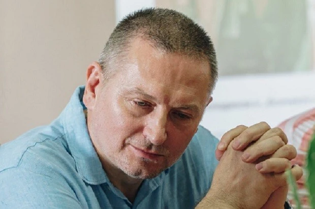 Преводачът на Георги Господинов: "Това е гавра с нас"