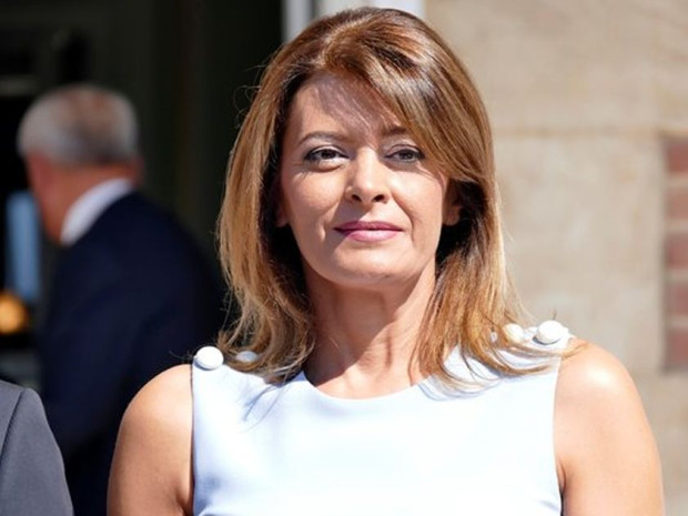 Съпругата на президента Десислава Радева получава почти минимална заплата Възнаграждението