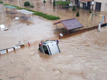 Апокалиптична ситуация в Царево, курортът е под вода заради буря