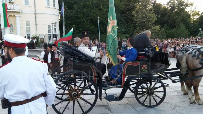 Потопът помрачи честванията за 138-годишнината от Съединението на България