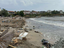 Вадят коли от водата на Арапя