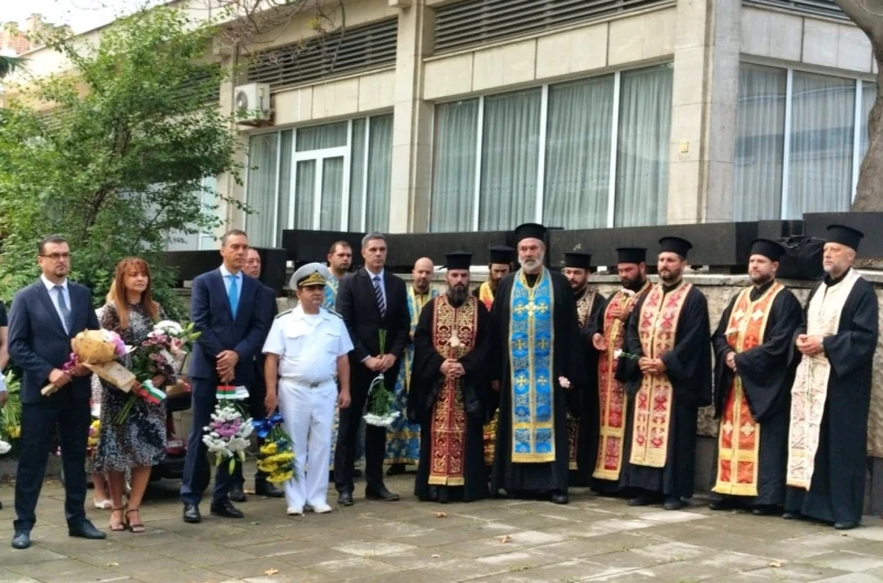 Бургас чества Съединението