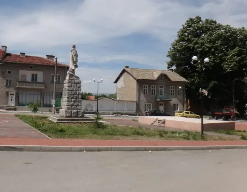 Страшен инцидент на стадиона в село Стоб