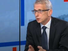 Денков: Ако имахме евро, в момента инфлацията и лихвите щяха да са по-ниски