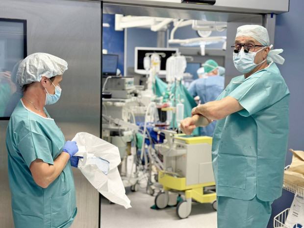 Специалисти от Военномедицинска академия (ВМА) извършиха поредна чернодробна трансплантация. Реципиентът