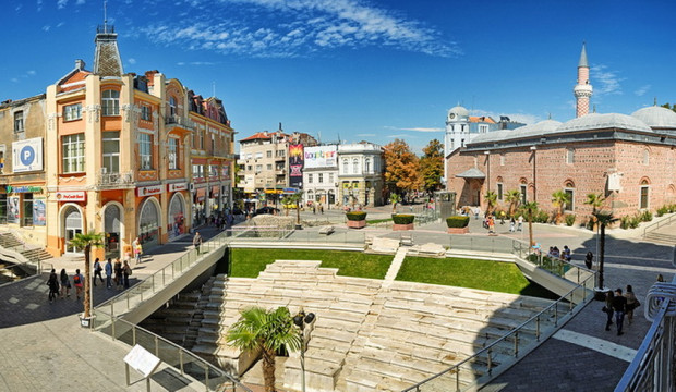 TD Добавената стойност на Есенен салон на изкуствата в Пловдив