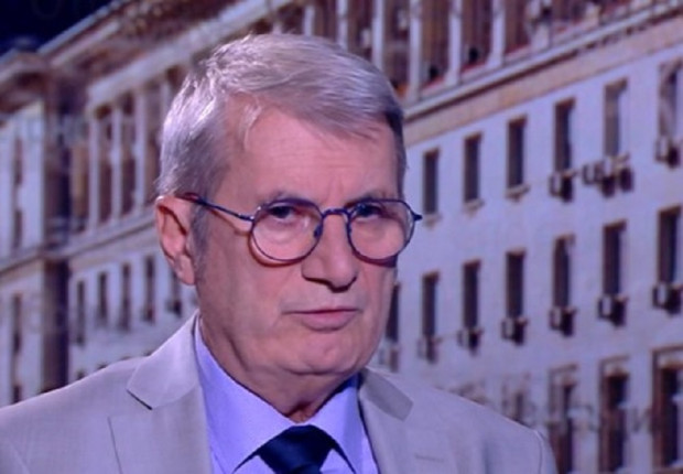 Министърът на здравеопазването проф. д-р Христо Хинков говори за рисковете