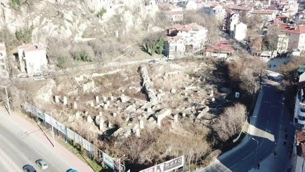 Бизнесмен нарече шефа на НИНКН и съпругата му организирана престъпна група