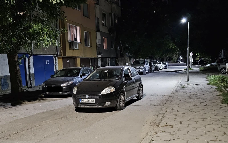 Най-странно изоставената кола в Пловдив