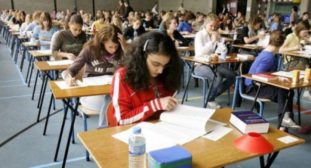 Учениците в София изучават общо 25 чужди езика 11 профила