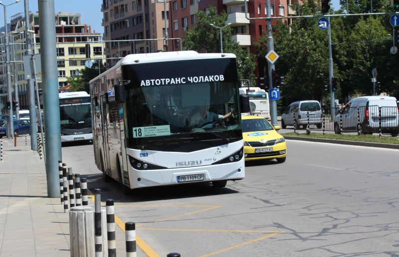 Ето всички групи, имащи право на намаление в градския транспорт, и документите, които трябва да представят