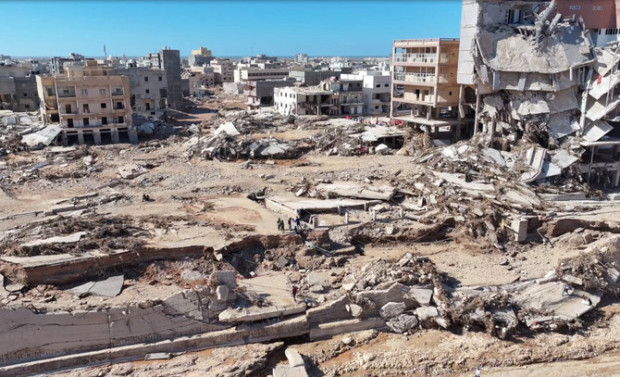Броят на жертвите в либийския крайбрежен град Дарна нарасна до