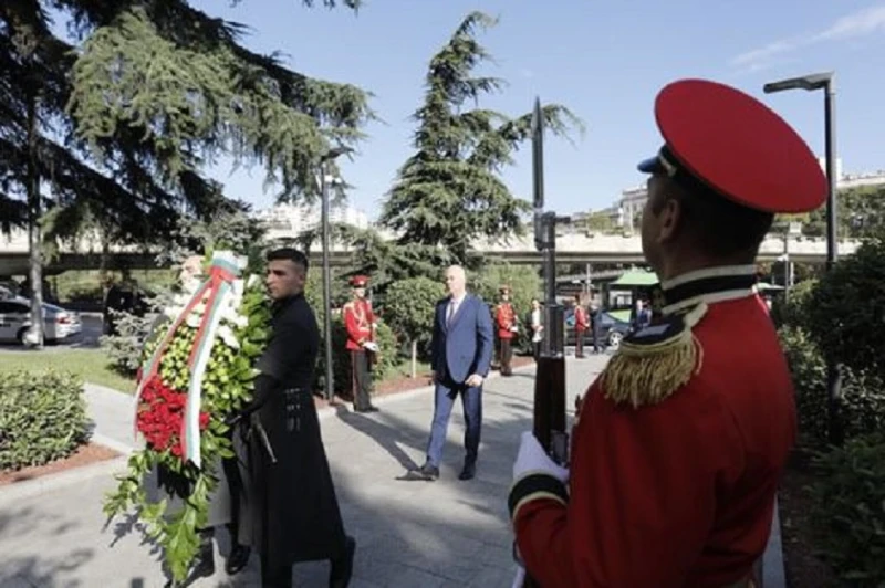 Председателят на парламента е в Грузия