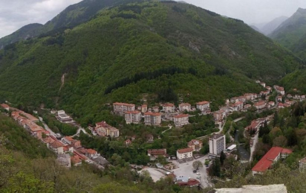 </TD
>Три атрактивни имота в Пловдивска област са обявени за продажба
